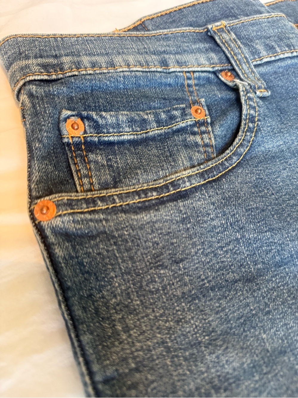 Levi's 512 Slim Straight Jeans in Medium Blue with Tan Patch Size 36 x 30 - Picture 11 of 11